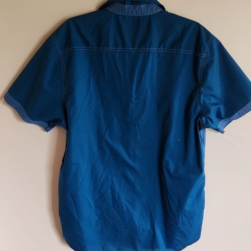 Tranquility‎ & Mayhem, Men's Blue Short Sleeve Shirt, Size XL